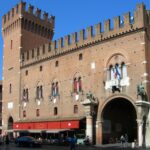 ferrara-palazzodelmunicipio2