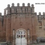 portale-castello-maglina-compressa