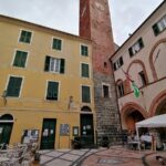 450px-palazzodelcomune-noli