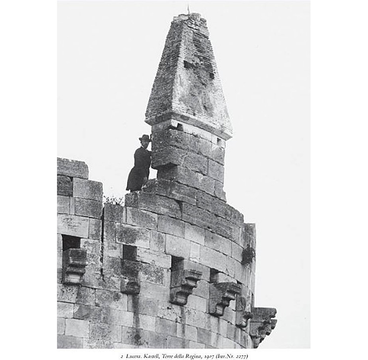 Castello svevo-angioino, torre della Leonessa - Anno 1907 - Foto di Arthur Haseloff